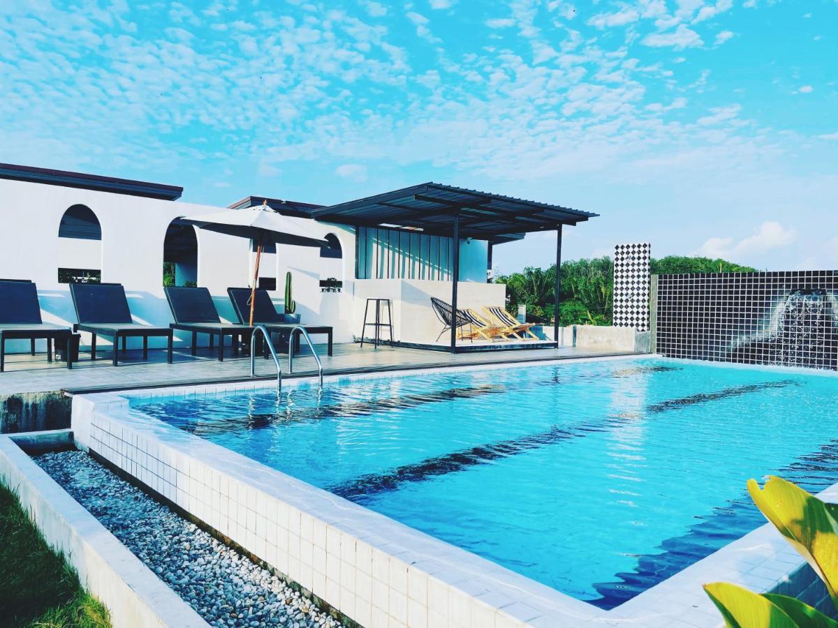 Wannachart Boutique Resort Tha Sala Екстер'єр фото